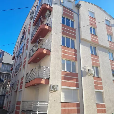 Apartment George *